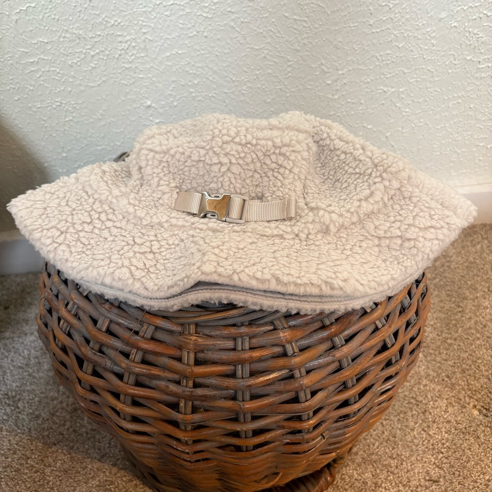 LULULEMON Textured Fleece Bucket Hat